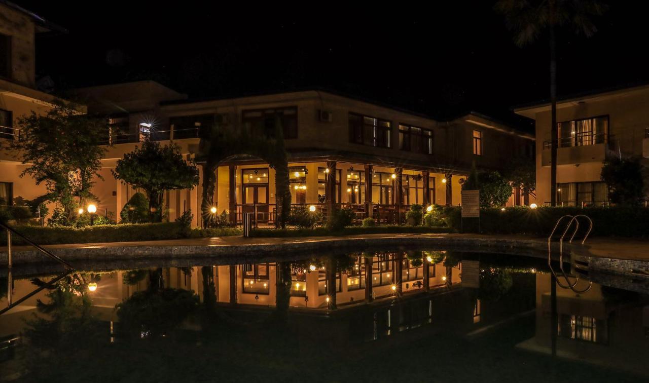 Bharatpur Garden Resort Buitenkant foto