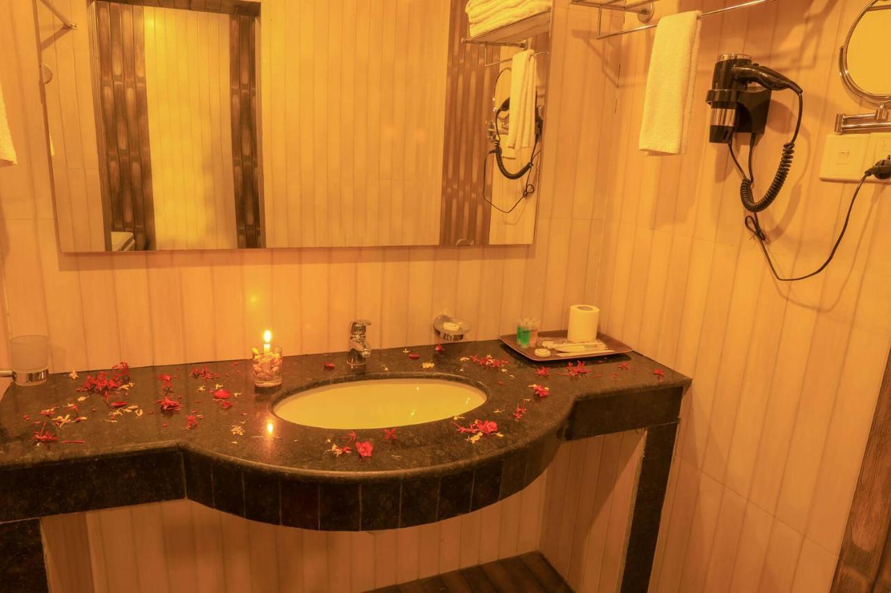 Bharatpur Garden Resort Buitenkant foto